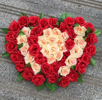 Heart-shaped simulation rose plate