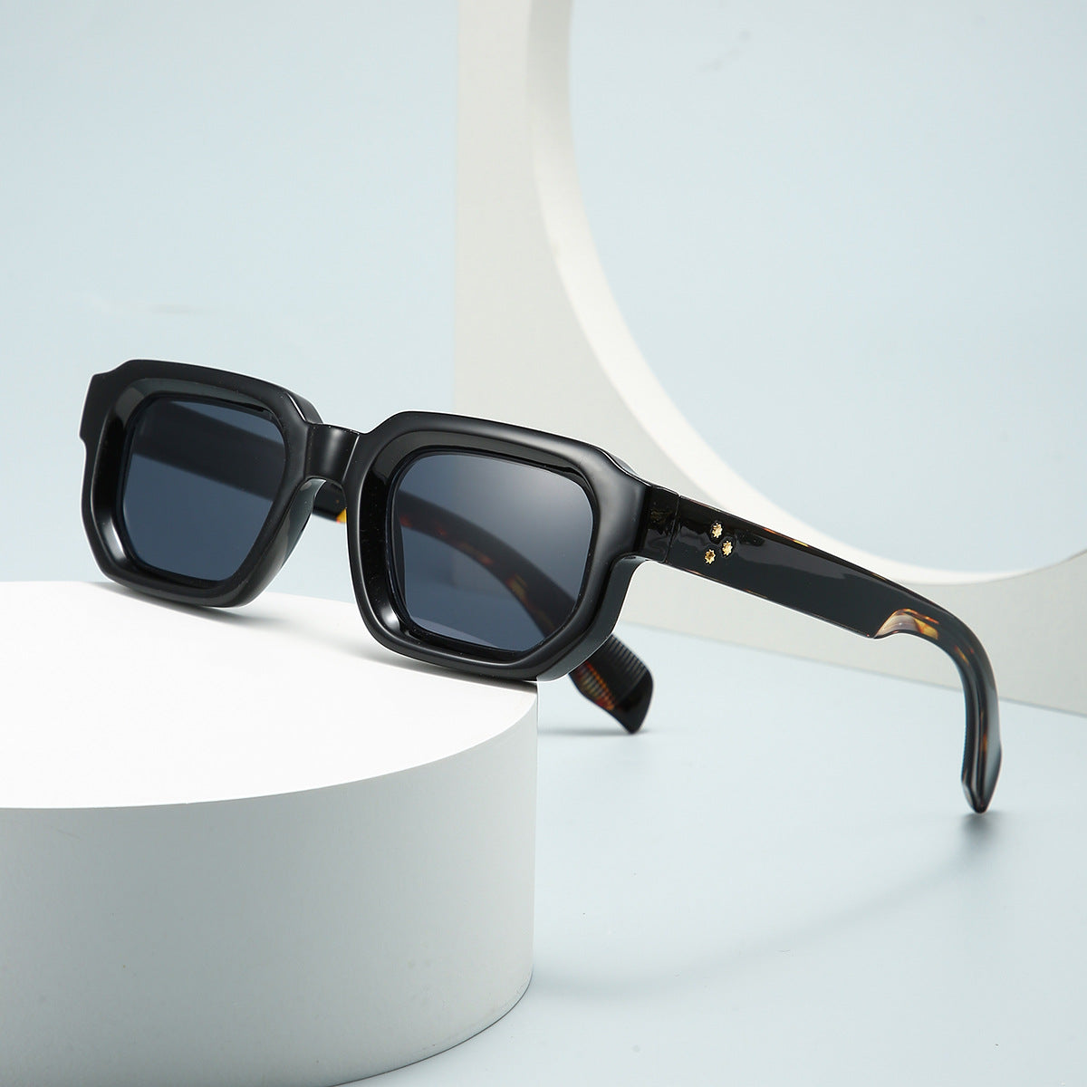 Women's Narrow Frame Vintage Sunglasses